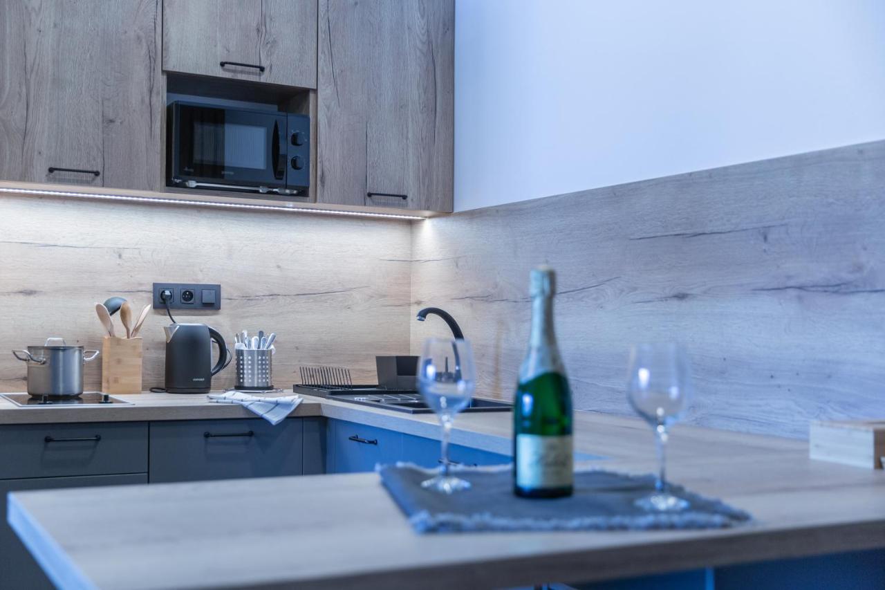 Apartman Aqua Besenova Bagian luar foto